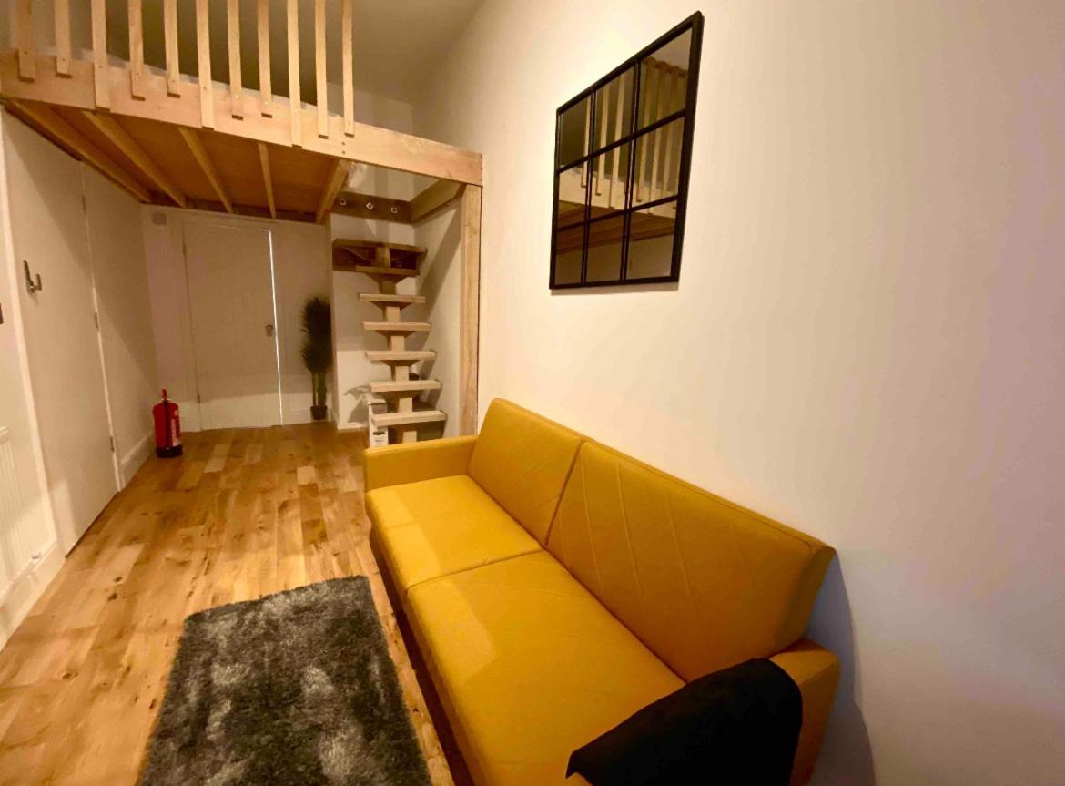 Flat 8, 10 St Johns Apartment บอร์นมัธ ภายนอก รูปภาพ
