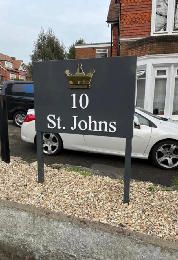 Flat 8, 10 St Johns Apartment บอร์นมัธ ภายนอก รูปภาพ